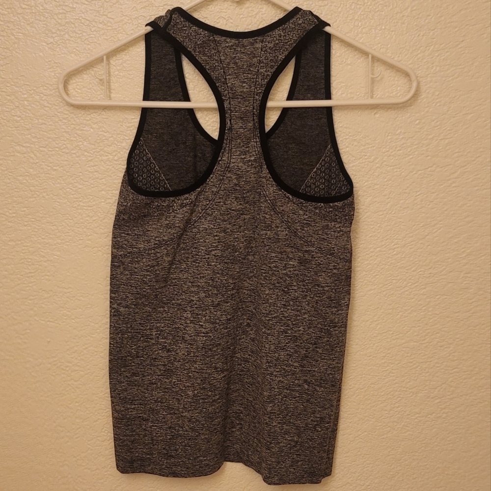 Women's Size Small Workout Tank Top - Picture 2 of 4